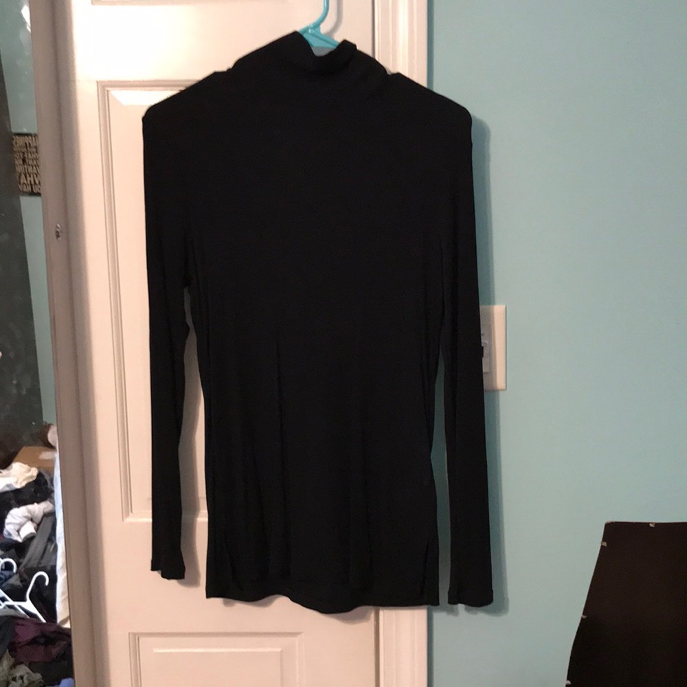Ribbed Black Turtle Neck
